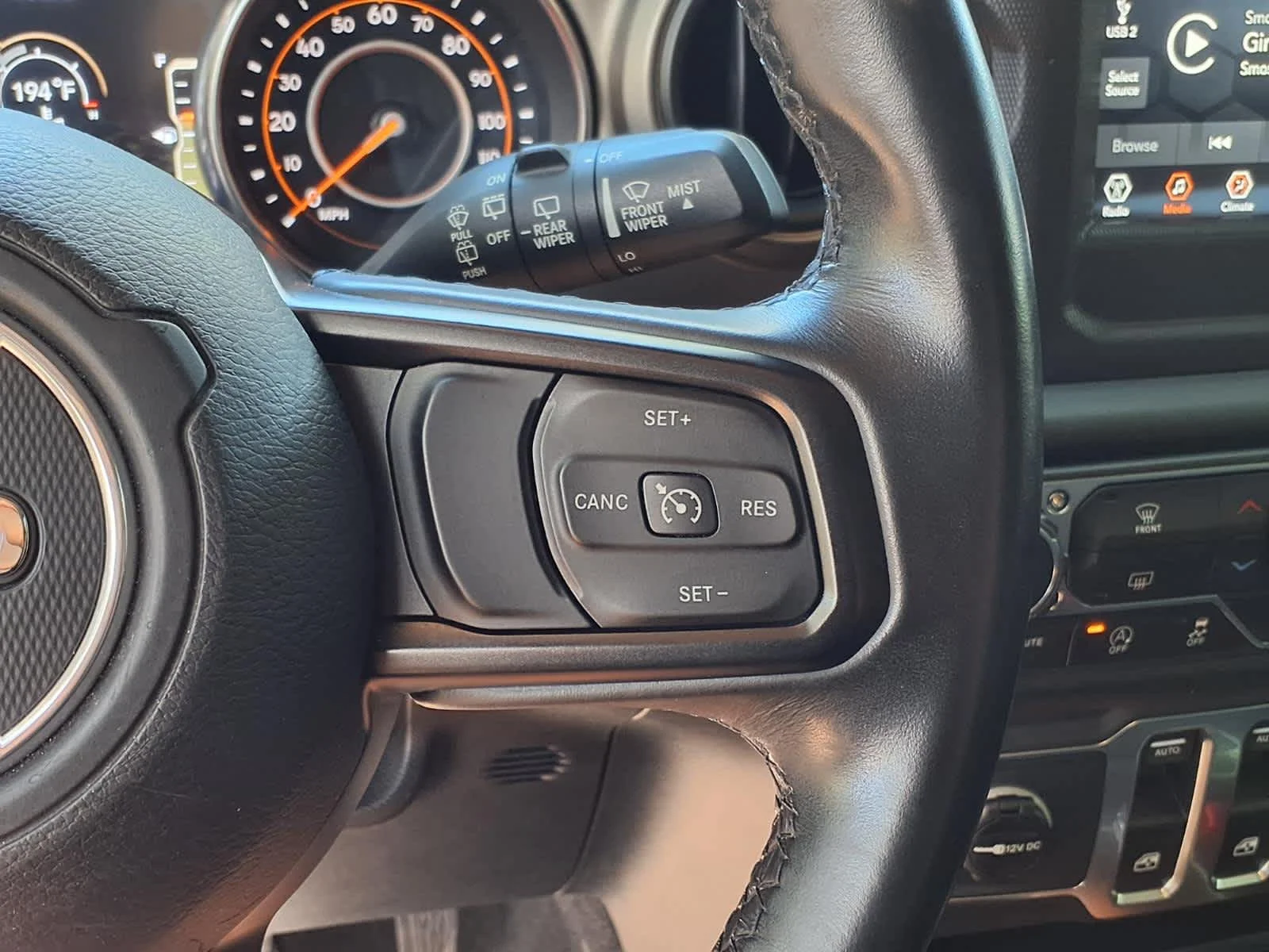 Used 2019  Jeep Sport S image 26