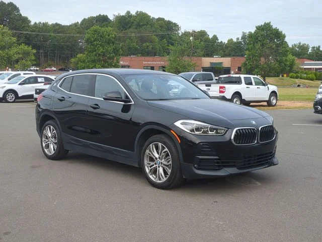 Used 2022 Black BMW sDrive28i image 15