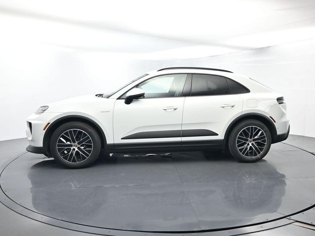 Used 2025 Porsche Macan Base with VIN WP1AD2XA5SL076295 for sale in West Palm Beach, FL