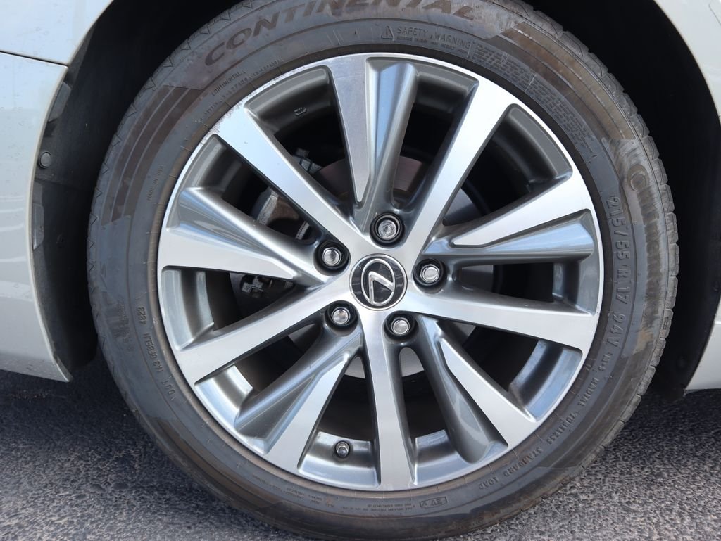 Used 2019 Beige Metallic Lexus 300h image 17