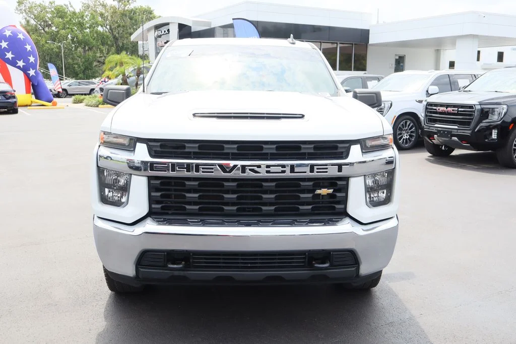 Used 2022 White Chevrolet LT image 4