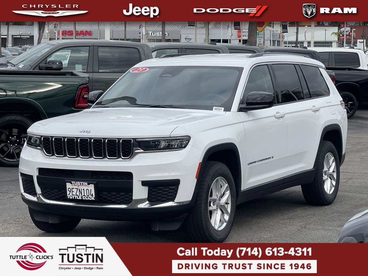 Used 2023 Bright White Clearcoat Jeep Laredo image 3
