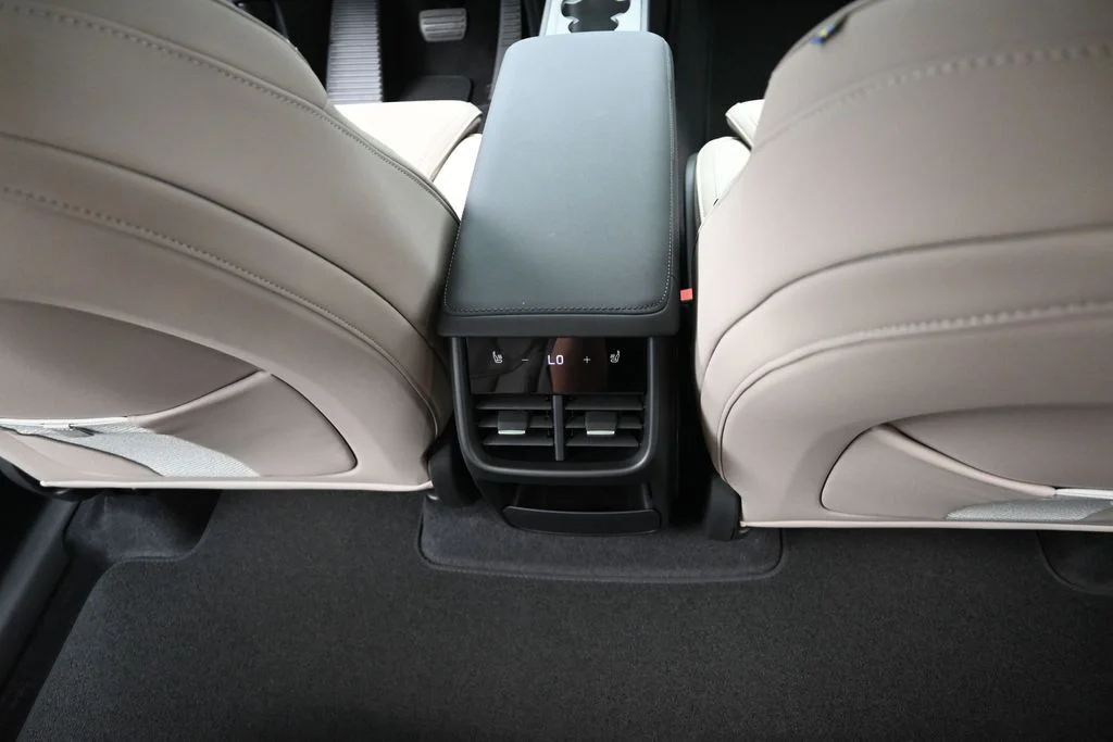 New 2027 Forest Lake Volvo Ultra image 20