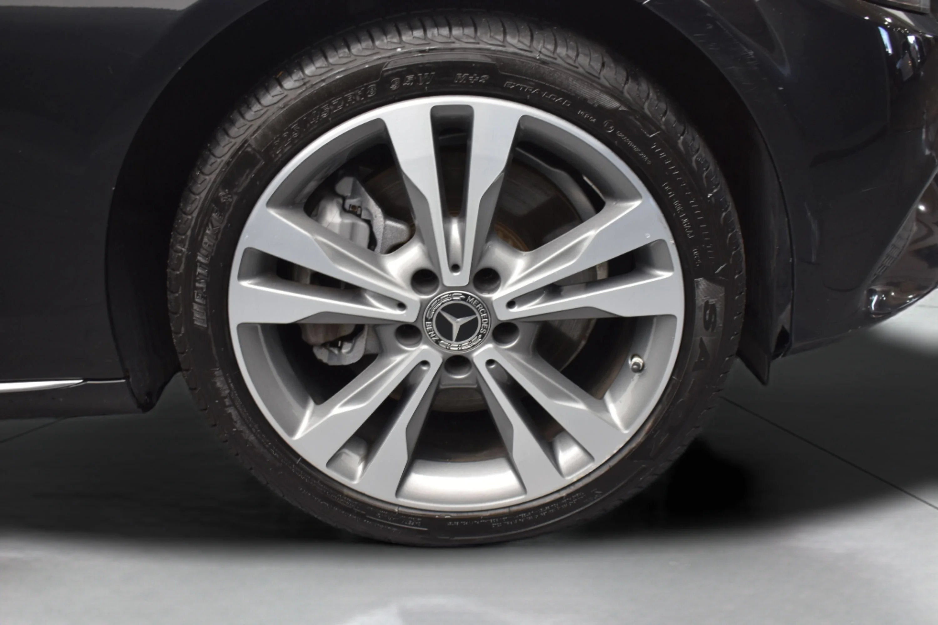 Used 2018 Black Mercedes-Benz C 300 image 30