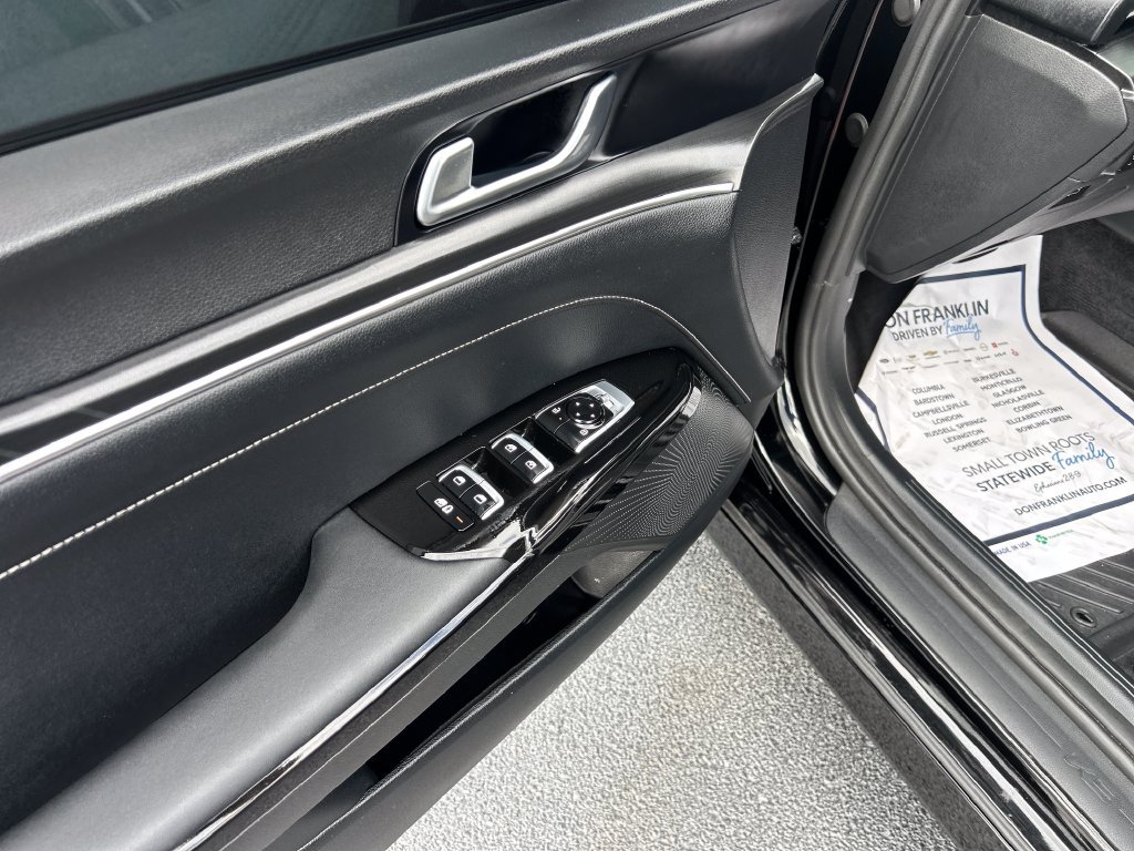 Used 2025 Black Kia GT-Line image 11