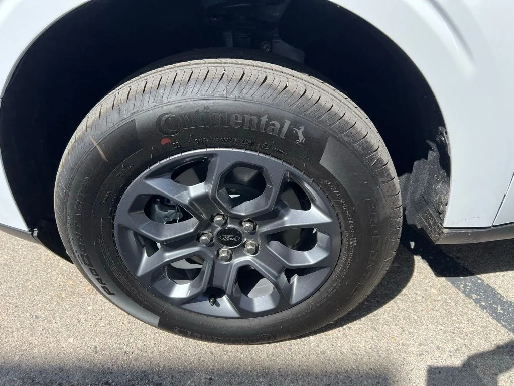 New 2026 Oxford White Ford XLT image 31