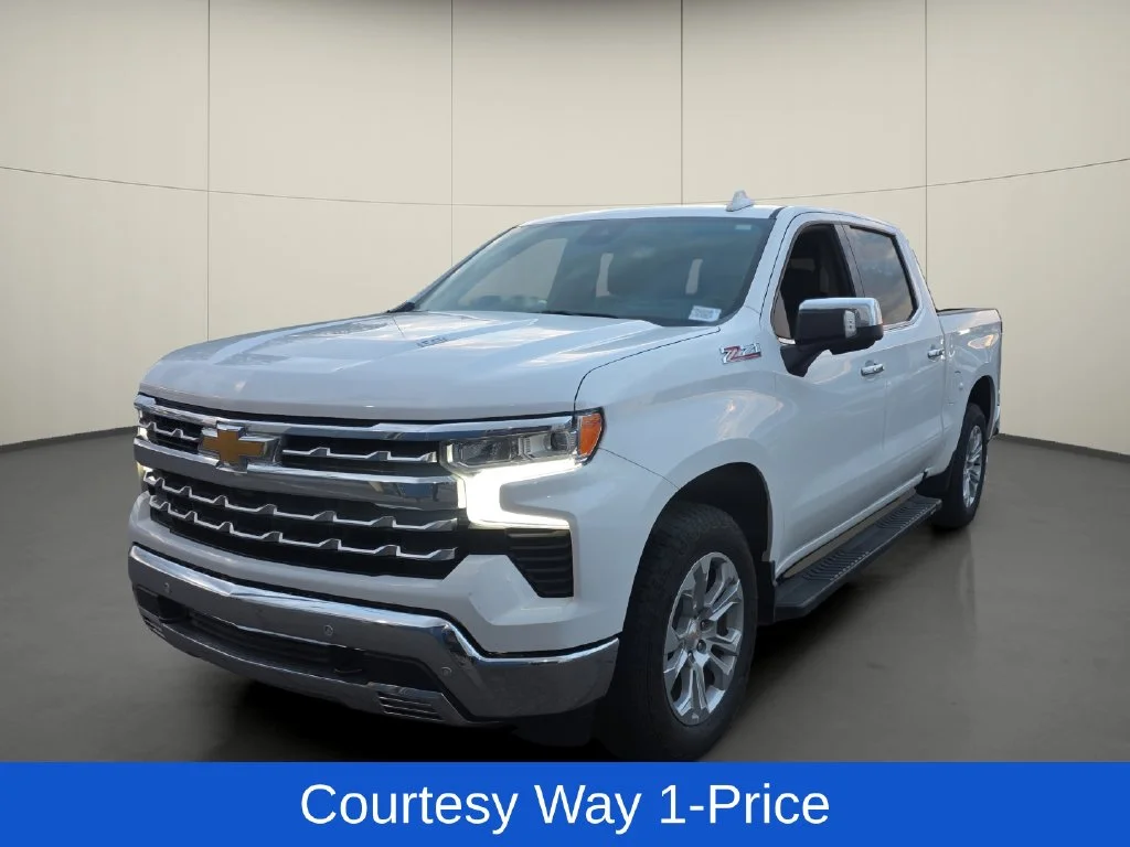 Used 2025 White Chevrolet LTZ image 4