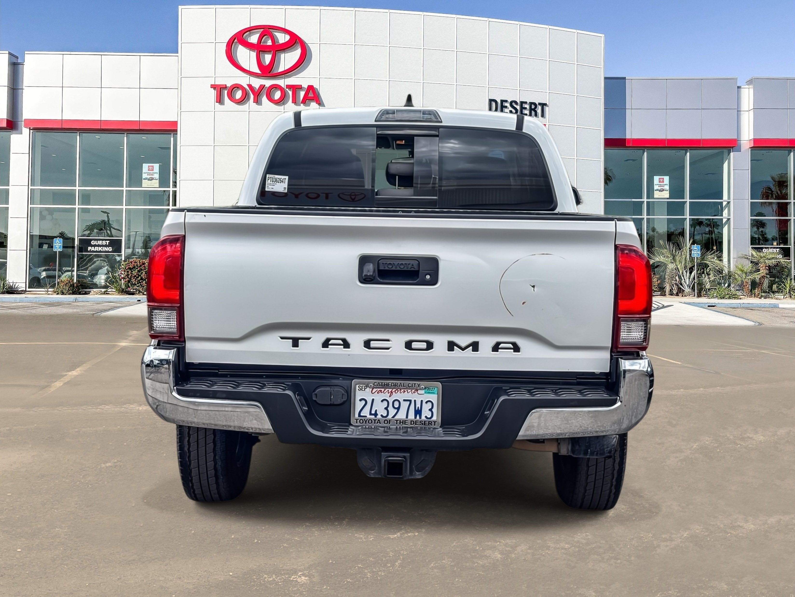 Used 2023 Ice Cap Toyota SR5 image 5
