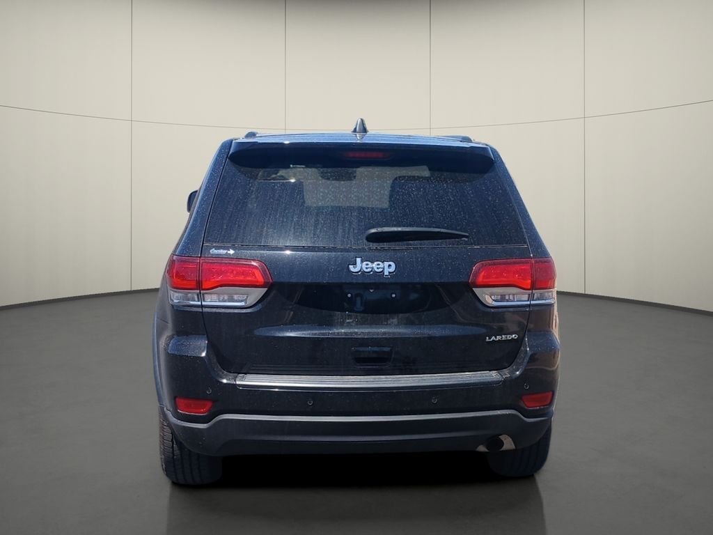 Used 2022 Black Jeep Laredo E image 6