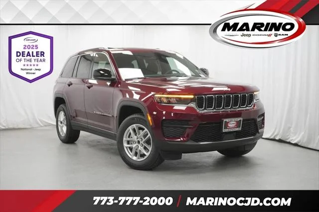 New 2026 Velvet Red Pearl-Coat Exterior Paint Jeep Laredo X image 1