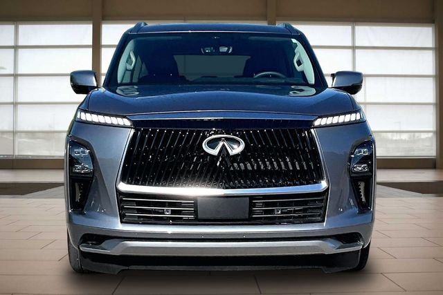 Used 2026 Silver INFINITI LUXE image 3