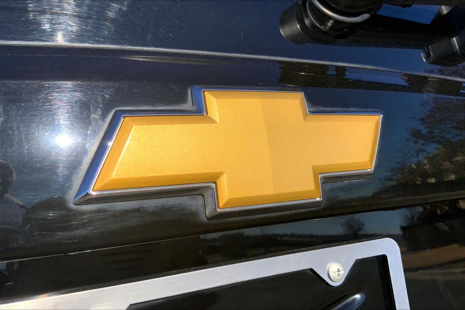 Used 2013 Black Chevrolet LS image 28