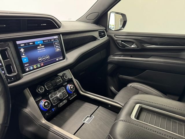 Used 2021 White Frost Tricoat GMC Denali image 36