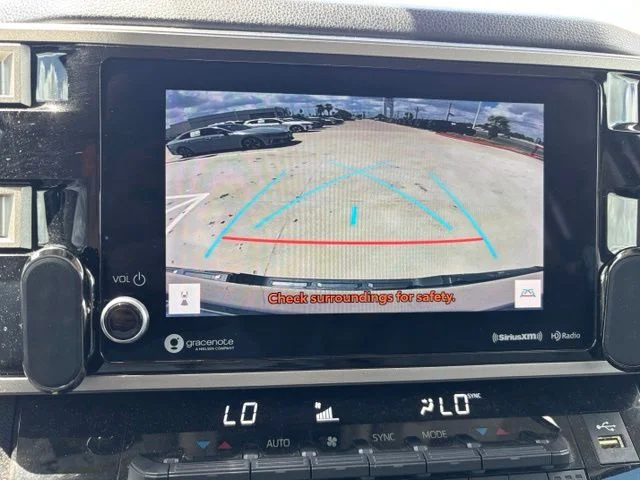 Used 2023  Toyota SR5 image 12