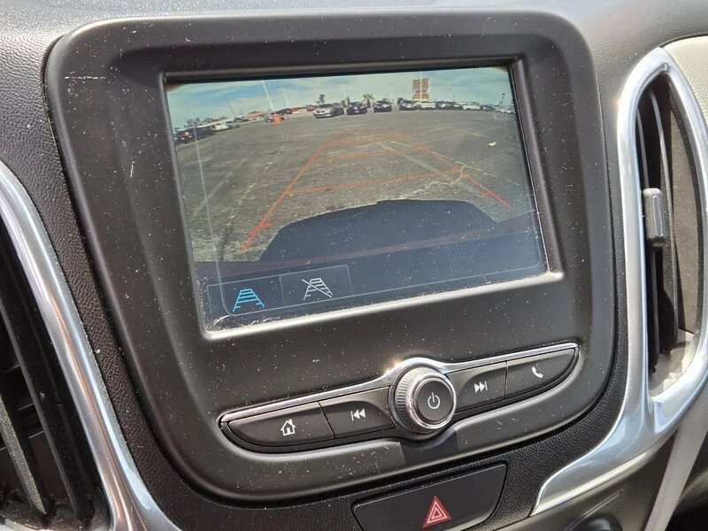 2018 Chevrolet Equinox LS - Photo 21