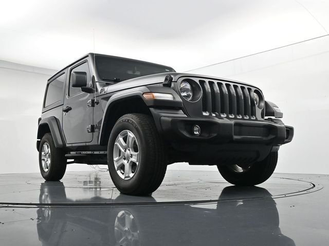 Used 2023 Crystal Metallic Jeep Sport S image 30