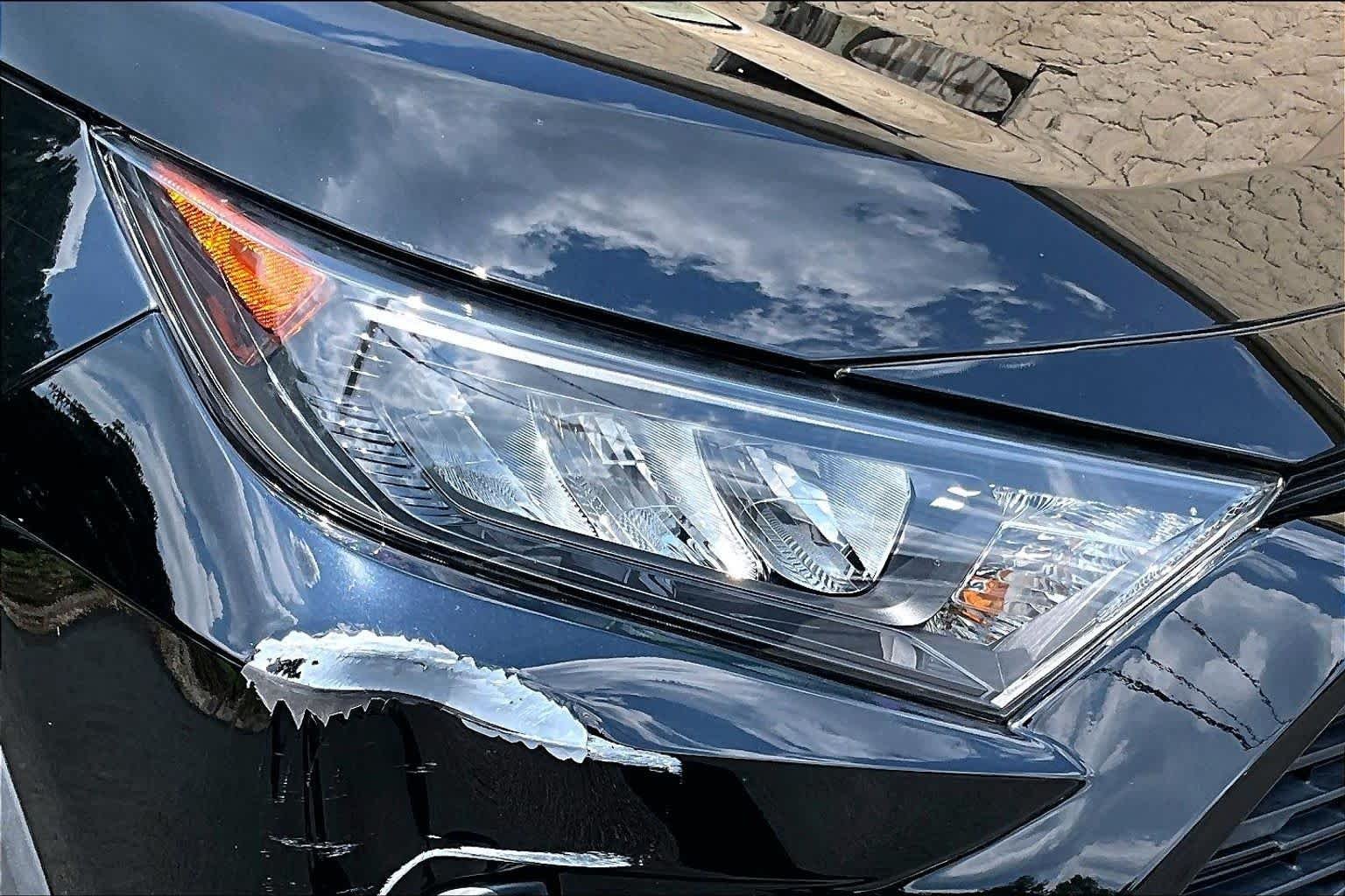 Used 2021 Midnight Black Metallic Toyota LE image 28
