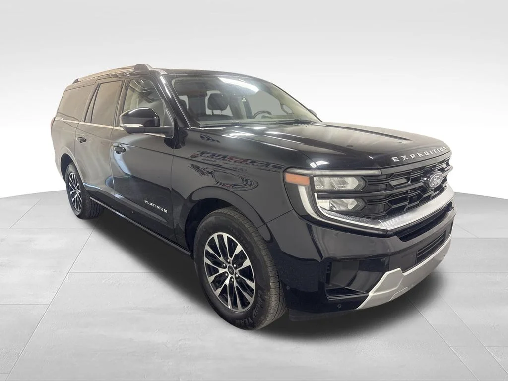 Used 2025 Black Ford Platinum image 3
