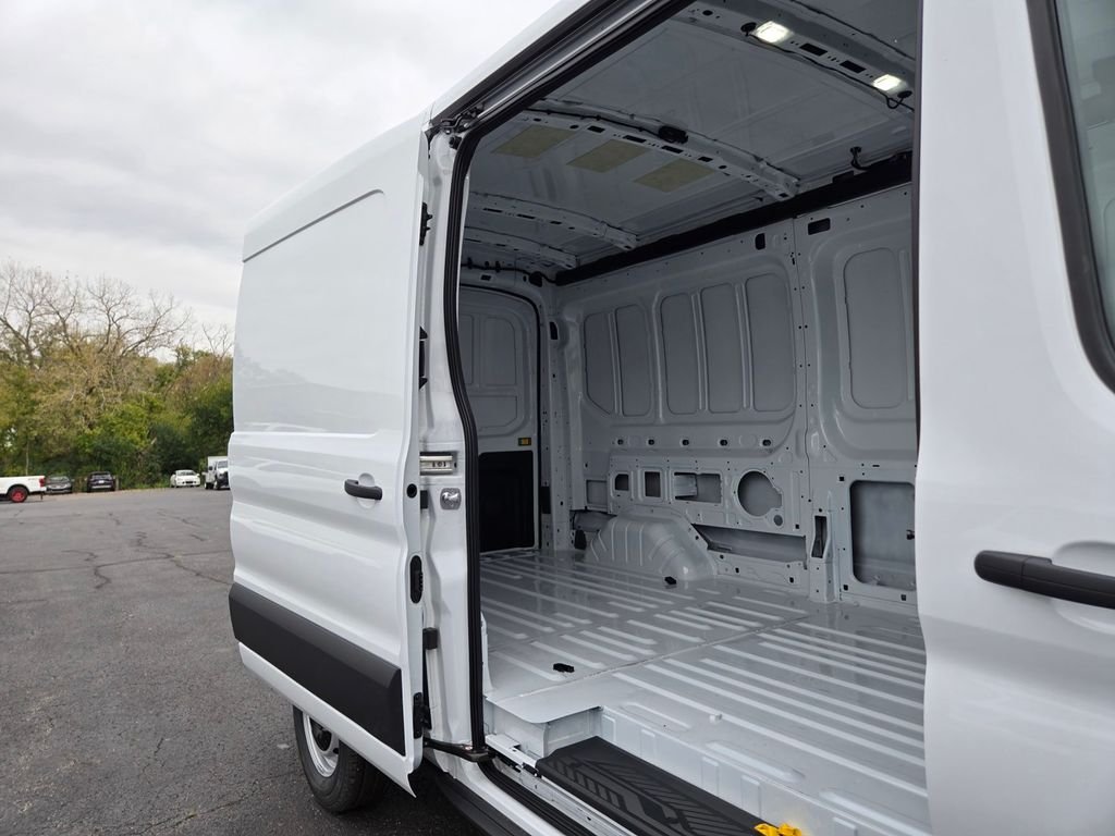 2026 Ford Transit Van Base - Photo 17
