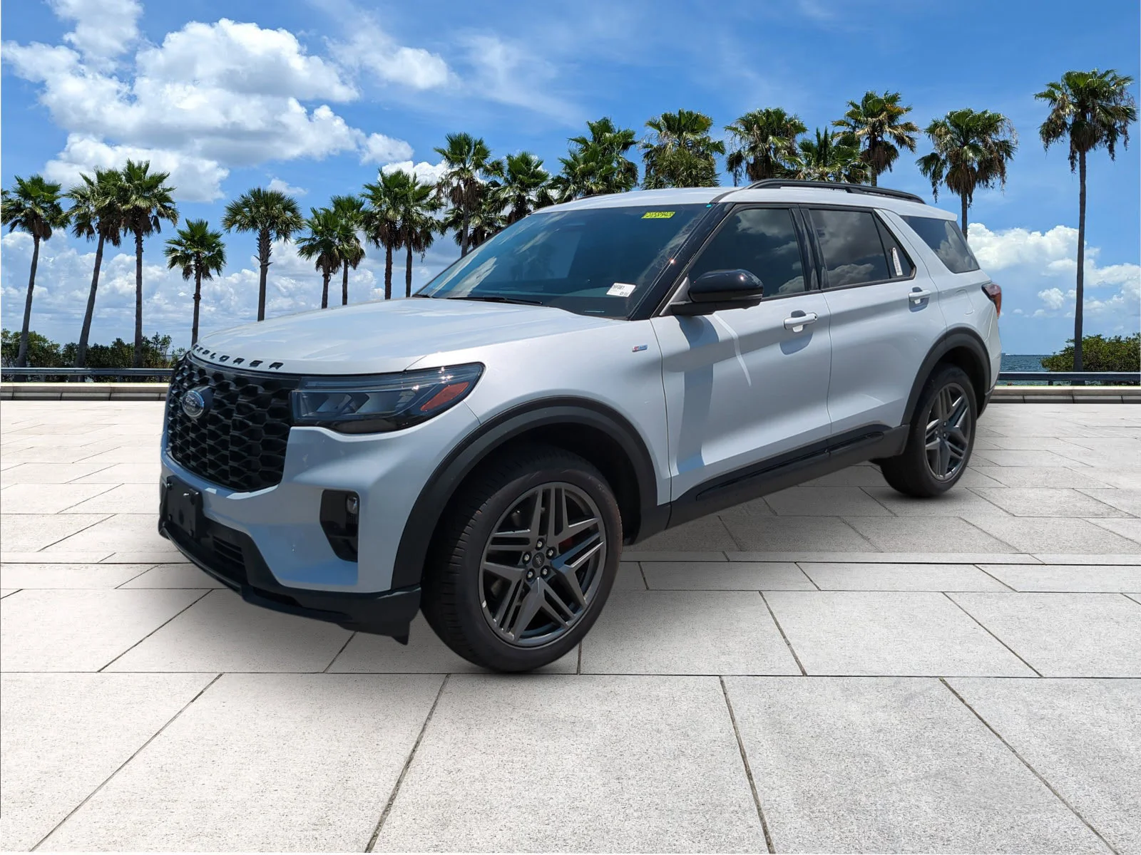 New 2026 Space White Metallic Ford ST-Line image 3