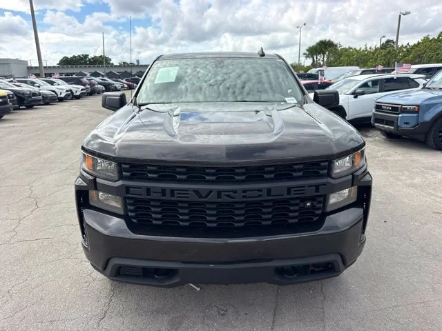 Used 2022 Brown Chevrolet Custom image 7