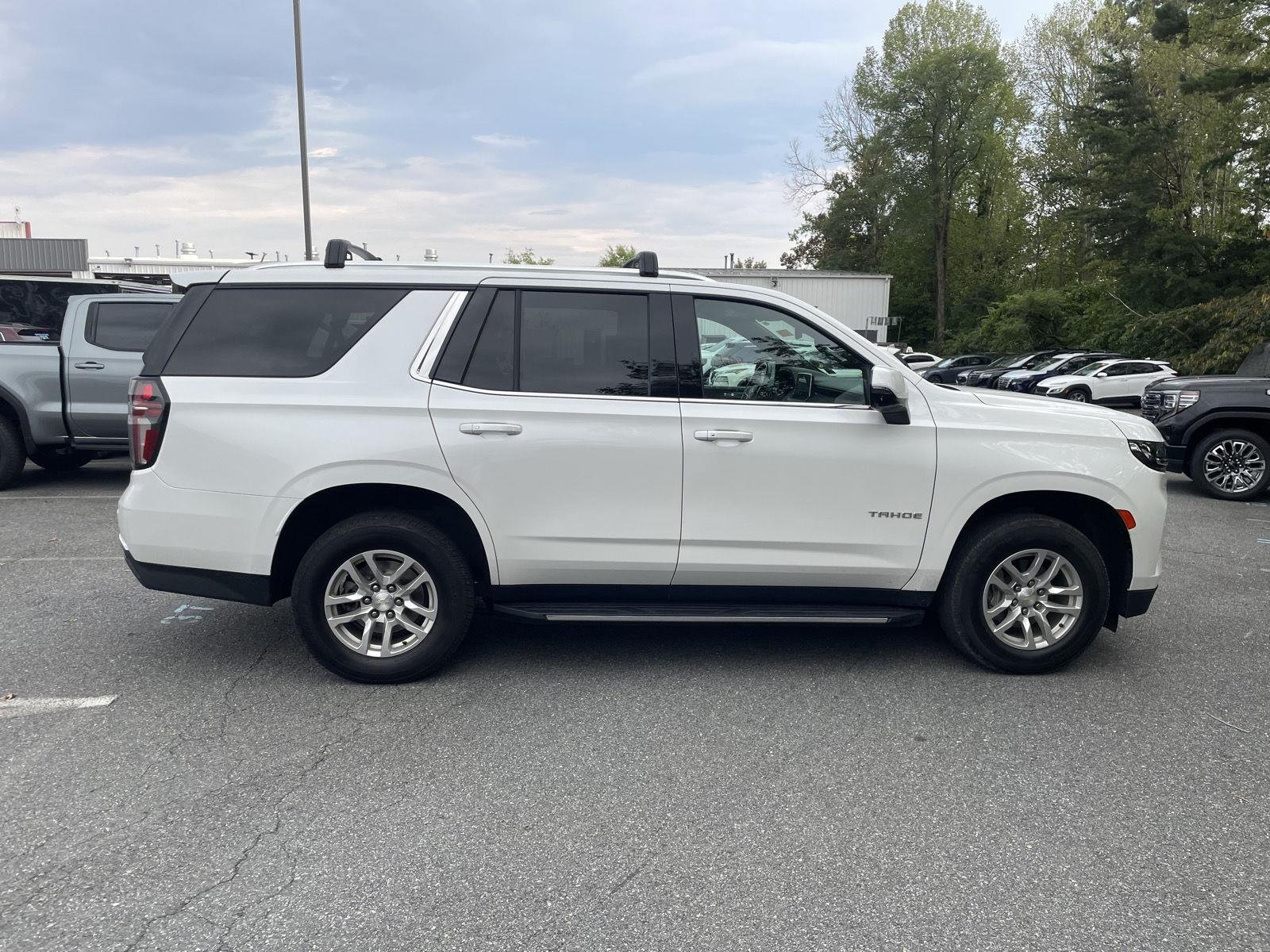 Used 2022 Iridescent Pearl Tricoat Chevrolet LT image 6