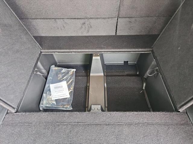 New 2026 B5 Blue Exterior Paint Dodge SRT Hellcat Jailbreak image 30