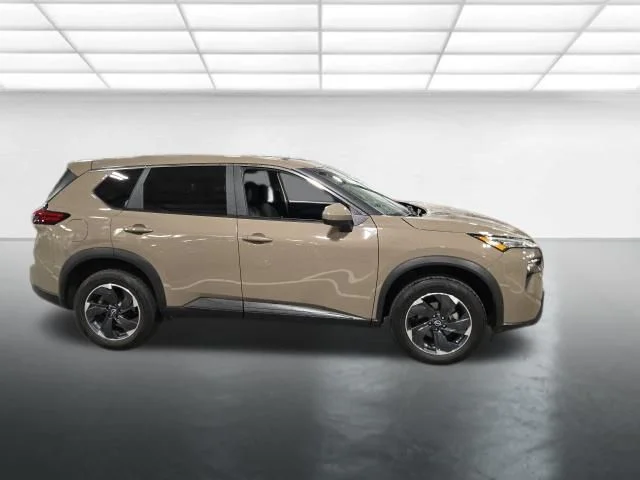Used 2024 Beige/tan Nissan SV image 3