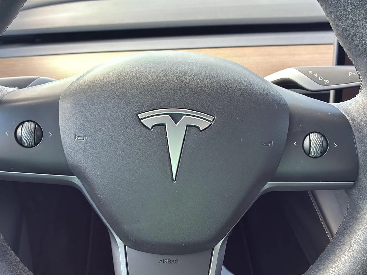 Used 2023  Tesla Long Range image 25