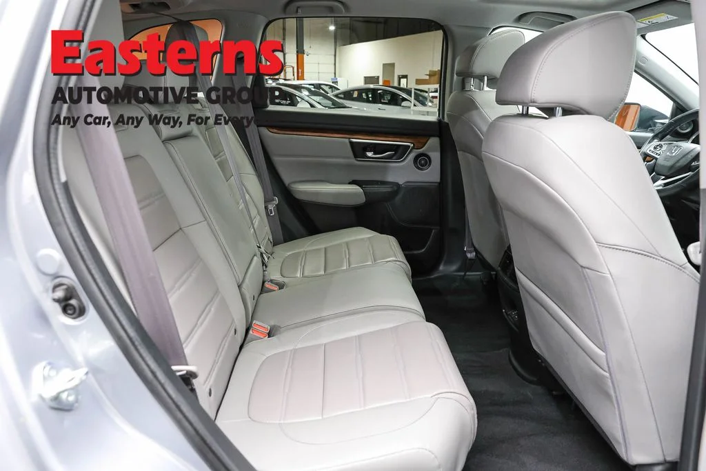 Used 2020 Silver Honda EX-L image 23