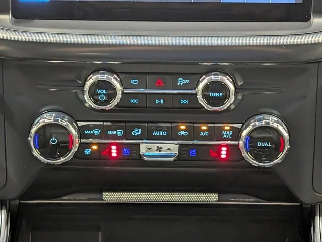 New 2026 Carbonized Gray Metallic Ford Lariat® image 43