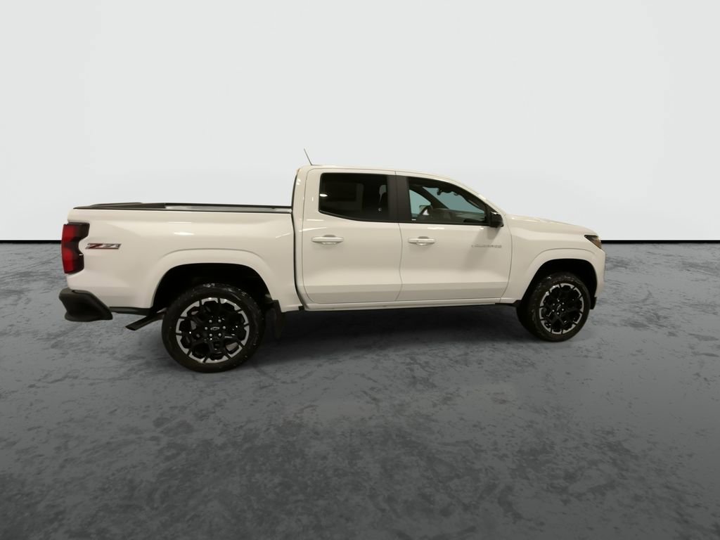New 2026 Summit White Chevrolet Z71 image 9
