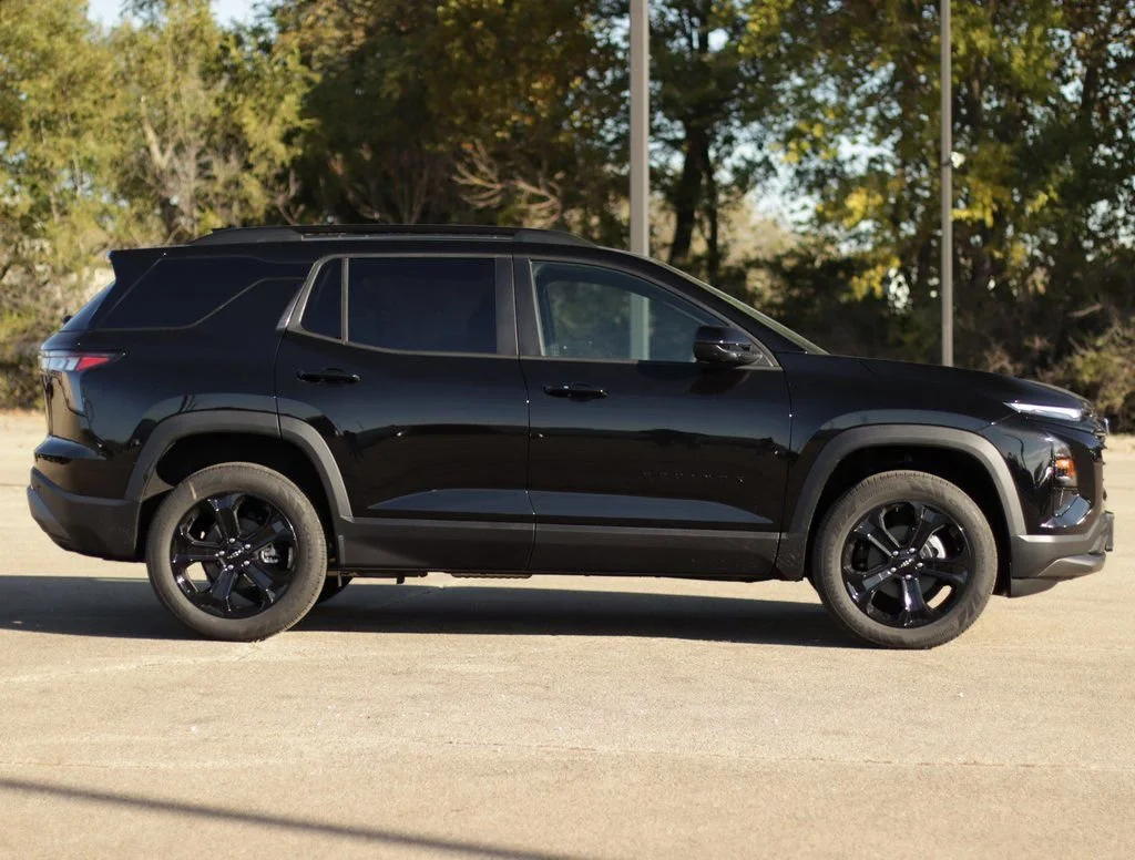 2026 Chevrolet Equinox LT - Photo 8