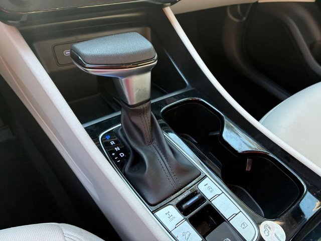 Certified Used 2025 Gray Hyundai SEL image 20