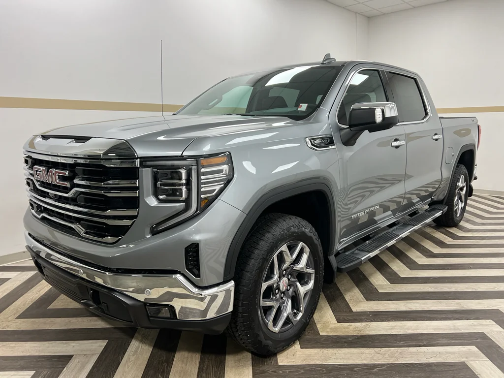 2026 GMC Sierra 4WD Crew Cab Short Box SLT's photo
