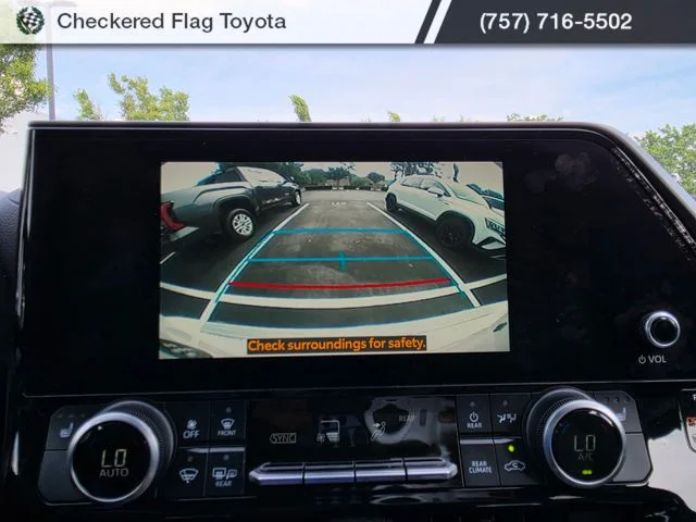 Used 2023 Wind Chill Pearl Toyota XLE image 17