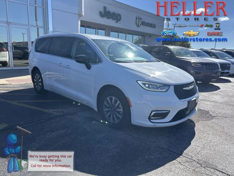 2024 Chrysler Pacifica