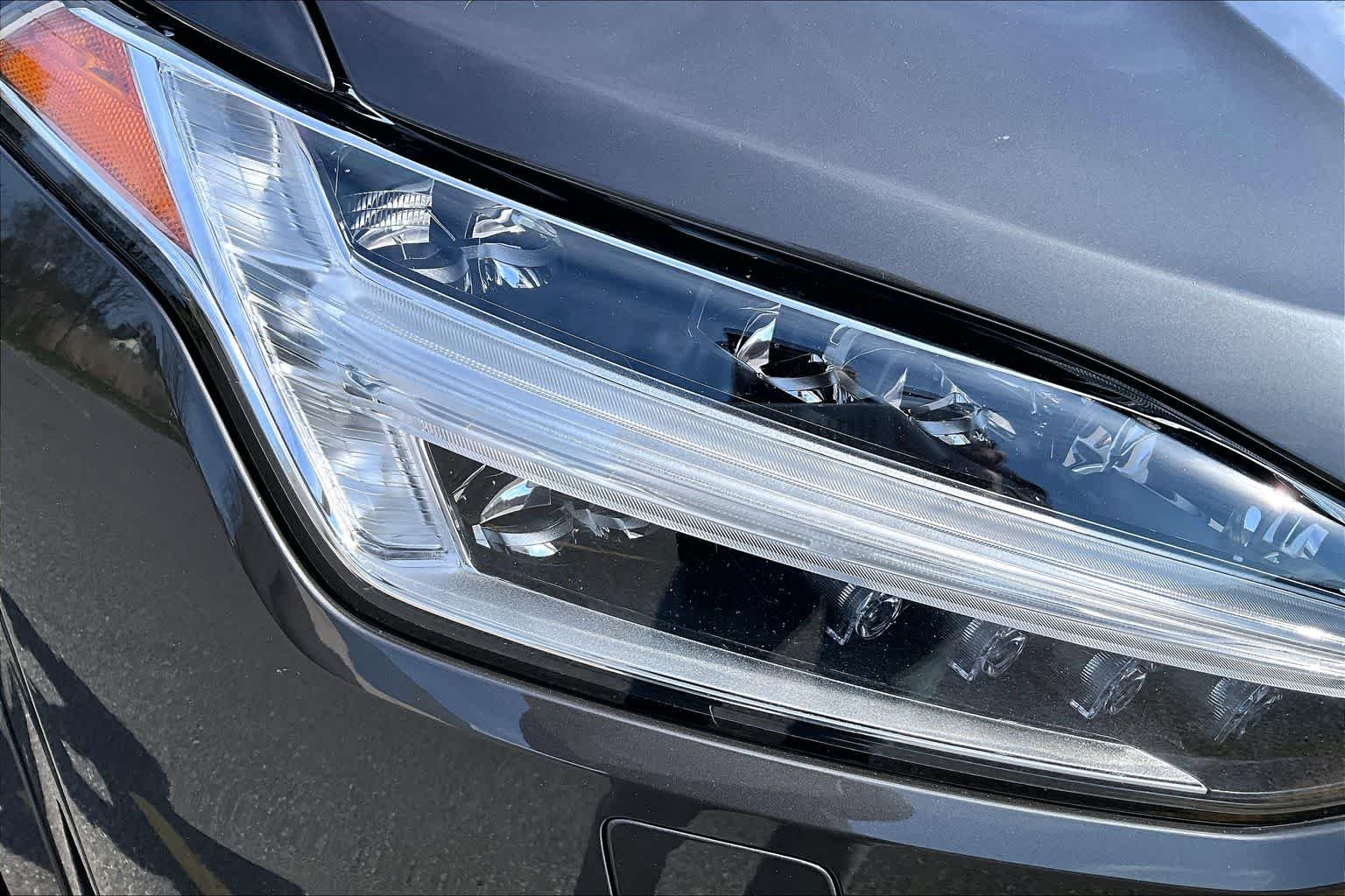 Used 2024 Platinum Grey Metallic Volvo Plus image 27