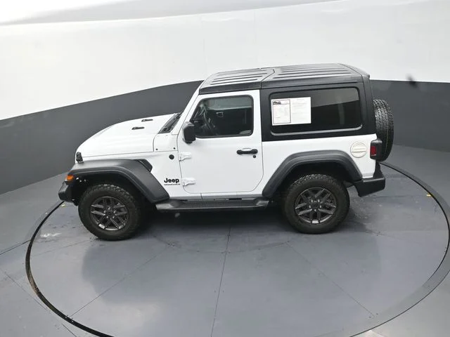 Used 2024 White Jeep Sport S image 15