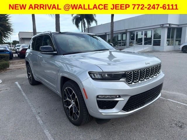 Used 2022 Silver Jeep Summit Reserve 4xe image 6