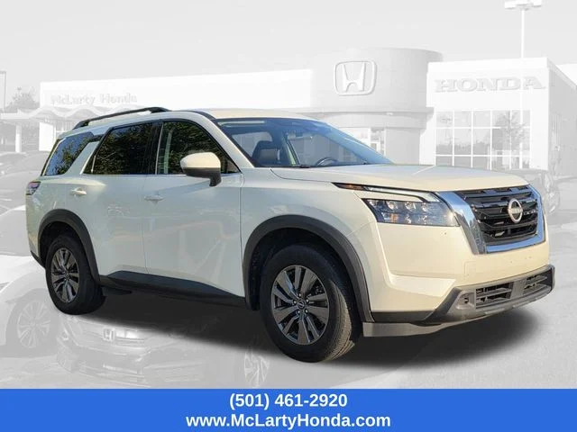 Used 2024 Pearl White Nissan SV image 4