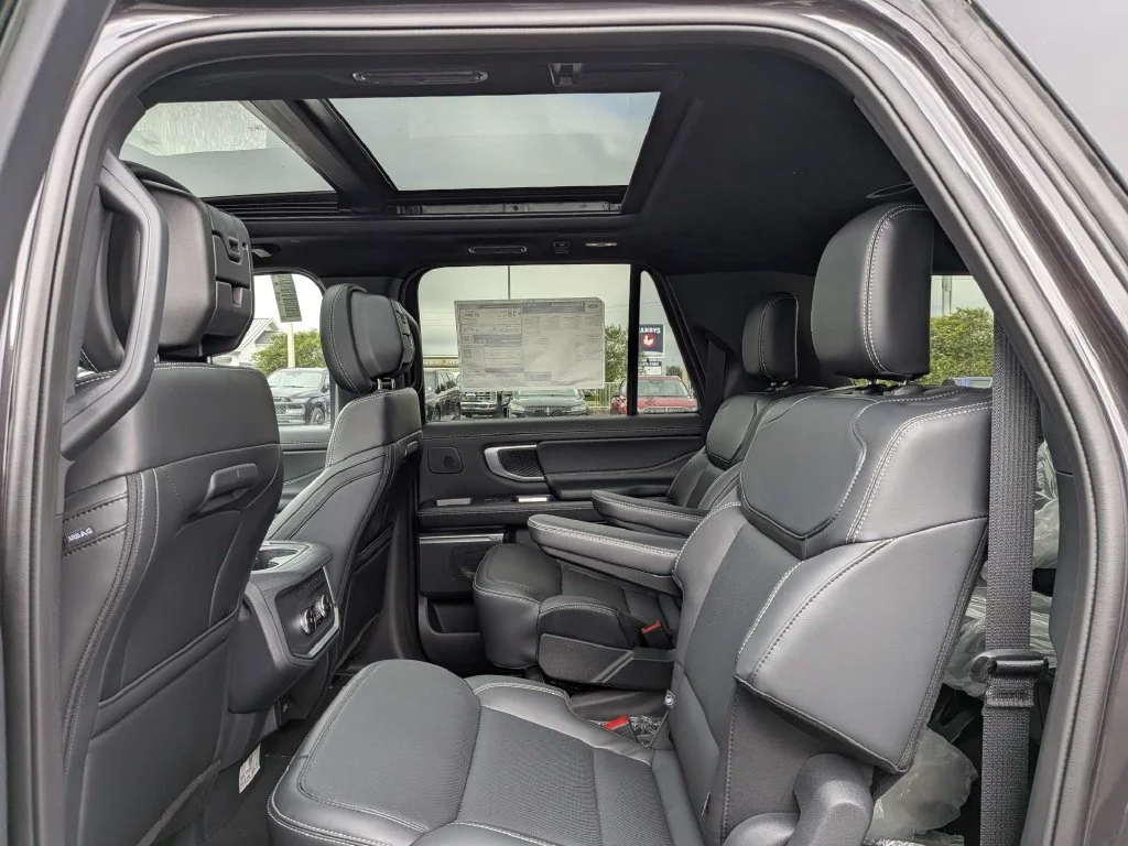 New 2027 Dark Matter Gray Metallic Ford MAX Platinum image 14