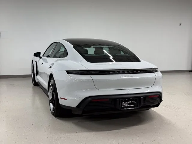 Certified Used 2021  Porsche 4S image 3