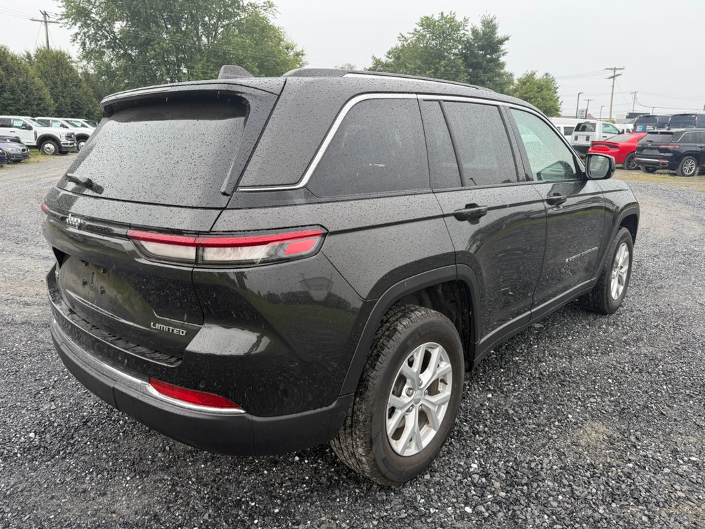 Used 2023 Rocky Mountain Pearlcoat Jeep Limited image 7