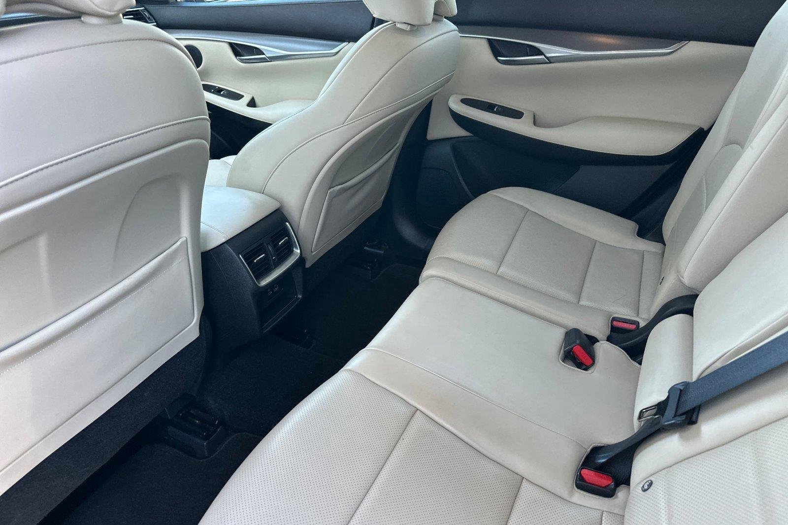 Used 2022 Slate Gray INFINITI LUXE image 12