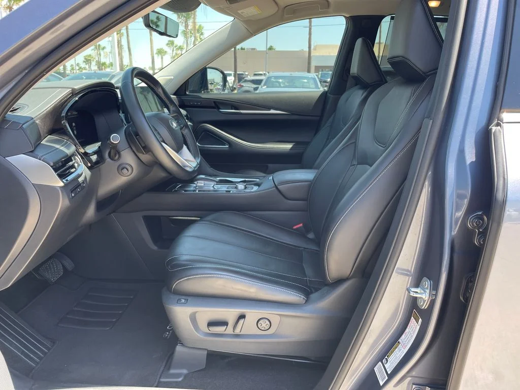 Used 2023 Blue INFINITI Sensory image 9