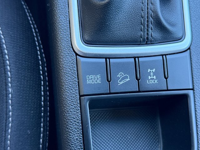 Used 2022 Silver Kia LX image 23