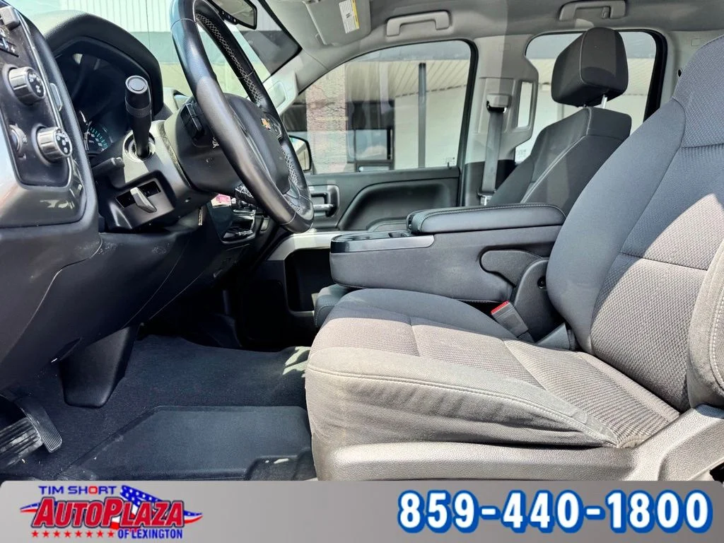 Used 2019 Red Chevrolet LT image 25