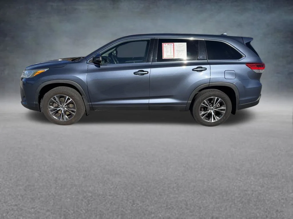 Used 2019 Blue Toyota LE Plus image 2