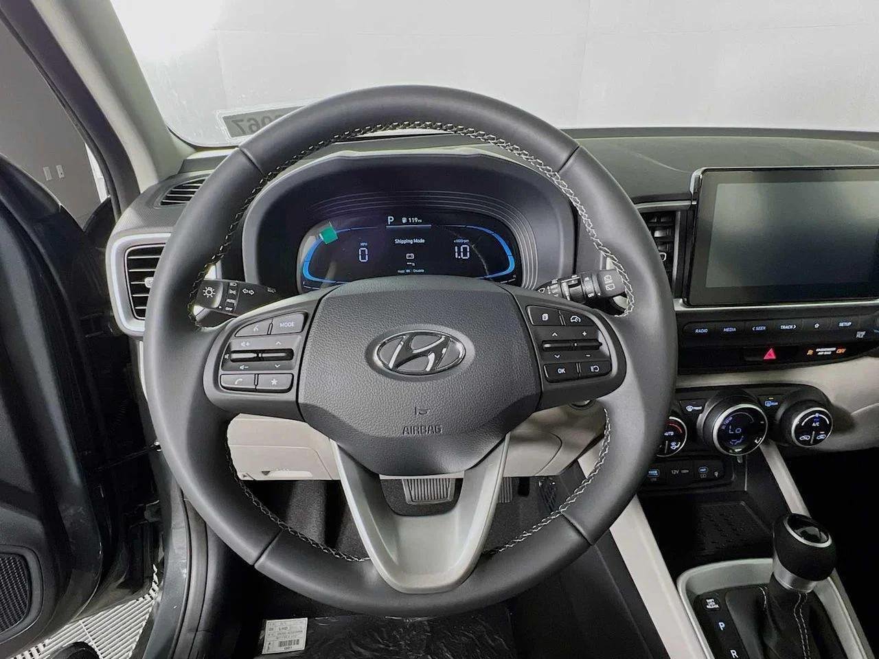 2026 Hyundai Venue — photo 8